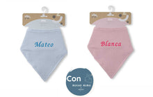 Cargar imagen en el visor de la galería, Bandana Babero bebé con bordado personalizado
