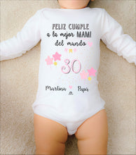 Cargar imagen en el visor de la galería, Body personalizado Feliz cumpleaños Papi / Mami Manga larga - Con Mucho Mimo